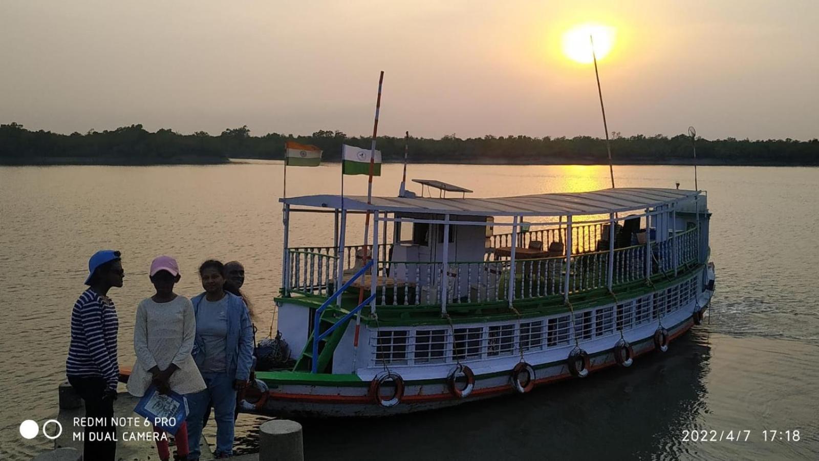 Sundarban Tiger Roar Resort Purbbadulki Exteriör bild