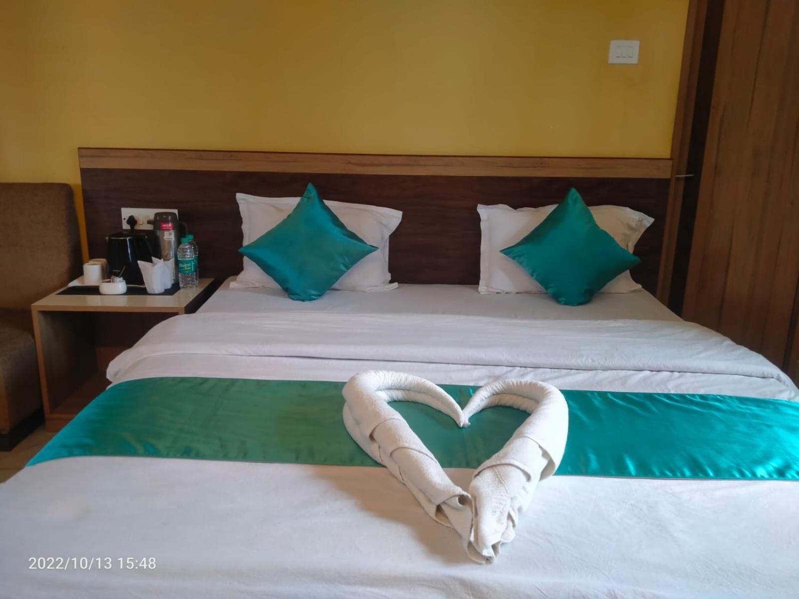 Sundarban Tiger Roar Resort Purbbadulki Exteriör bild